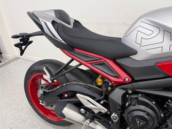 2026 Triumph 2026 Triumph 765CC STREET TRIPLE RX Road