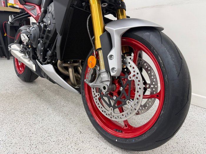 2026 Triumph 2026 Triumph 765CC STREET TRIPLE RX Road