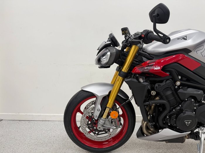 2026 Triumph 2026 Triumph 765CC STREET TRIPLE RX Road