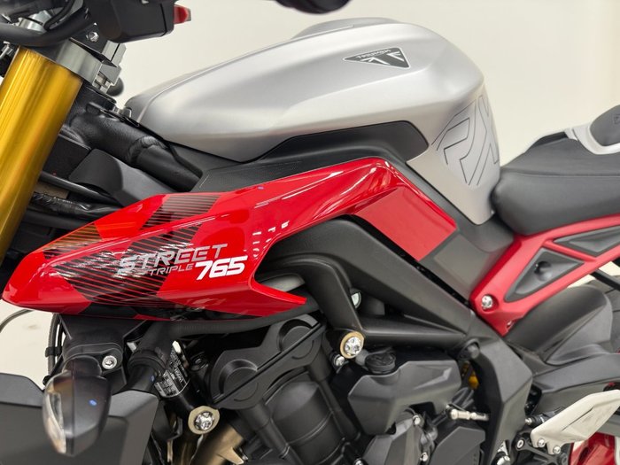 2026 Triumph 2026 Triumph 765CC STREET TRIPLE RX Road