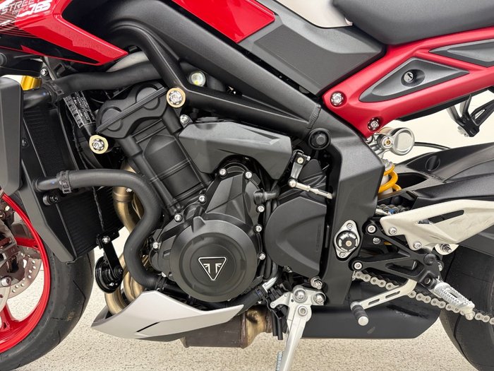 2026 Triumph 2026 Triumph 765CC STREET TRIPLE RX Road