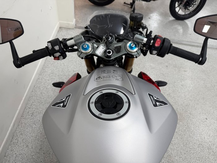 2026 Triumph 2026 Triumph 765CC STREET TRIPLE RX Road