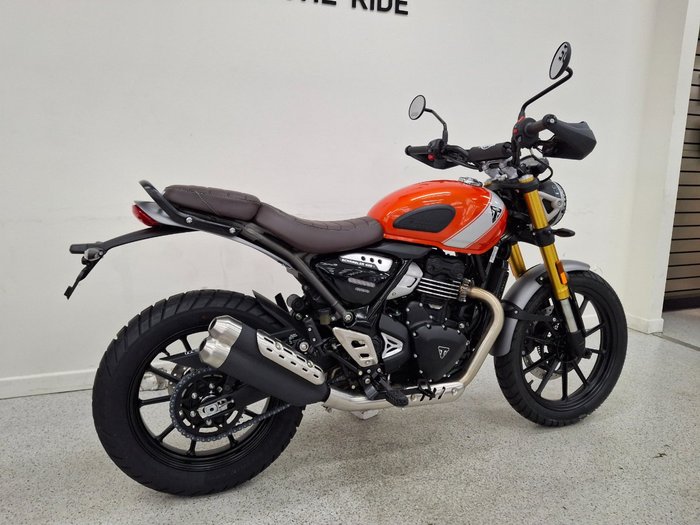 2026 Triumph 2026 Triumph 400CC SCRAMBLER 400 X Road MATT BAJA ORANGE