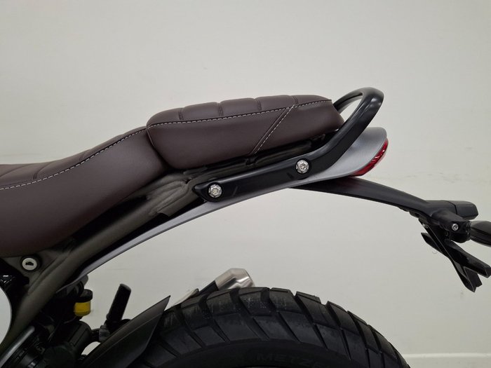 2026 Triumph 2026 Triumph 400CC SCRAMBLER 400 X Road MATT BAJA ORANGE