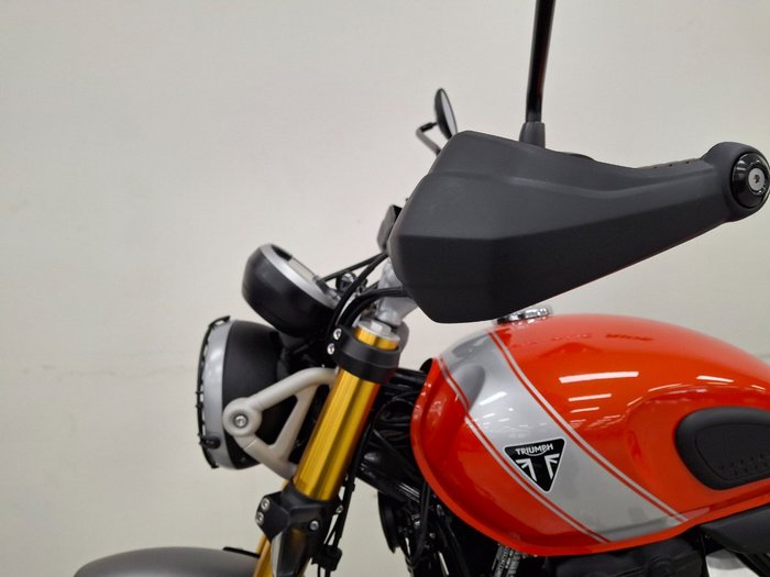 2026 Triumph 2026 Triumph 400CC SCRAMBLER 400 X Road MATT BAJA ORANGE