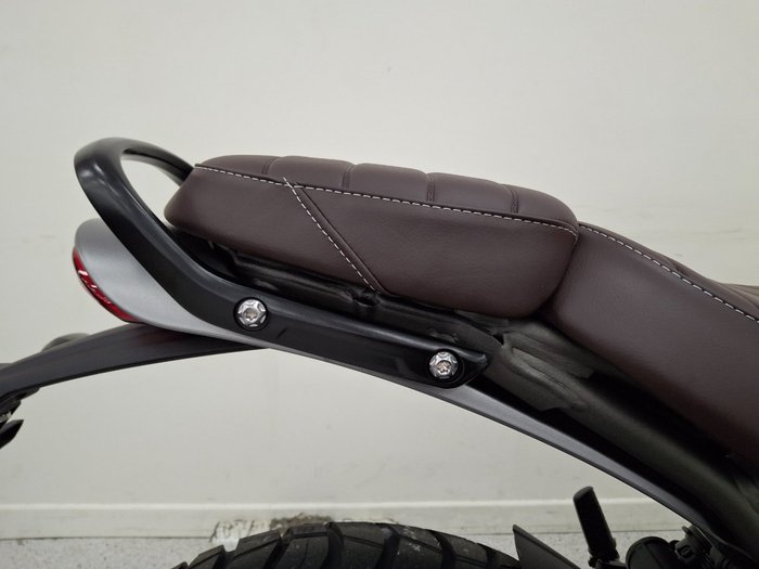 2026 Triumph 2026 Triumph 400CC SCRAMBLER 400 X Road MATT BAJA ORANGE