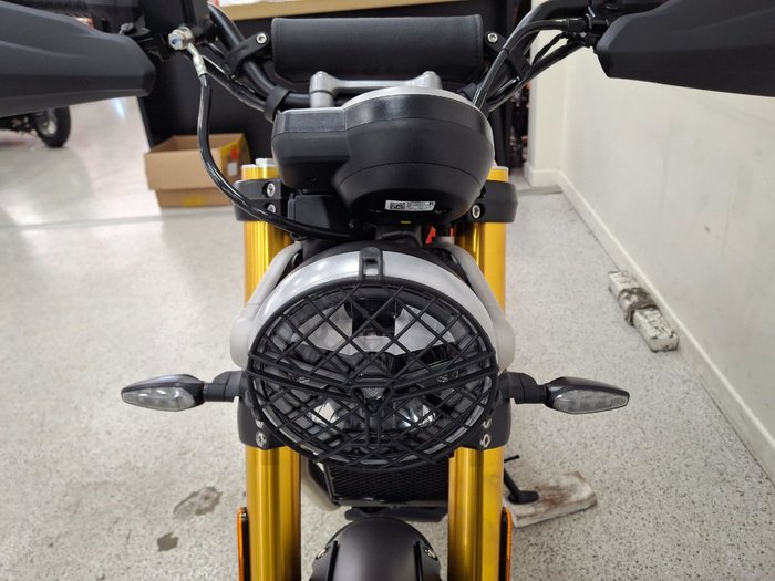 2026 Triumph 2026 Triumph 400CC SCRAMBLER 400 X Road MATT BAJA ORANGE