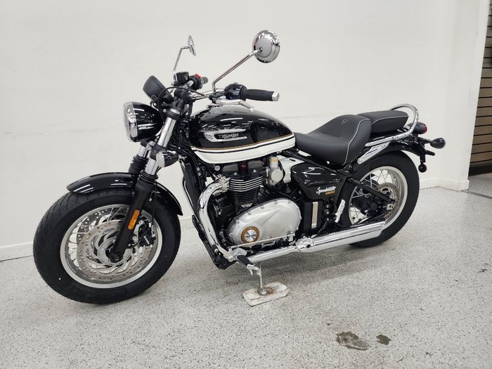2026 Triumph BONNEVILLE SPEEDMASTER BLACK/WHIT