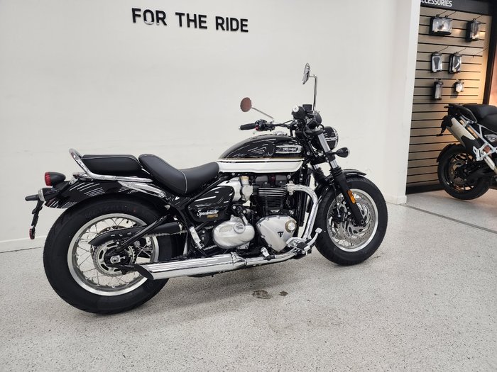 2026 Triumph BONNEVILLE SPEEDMASTER BLACK/WHIT