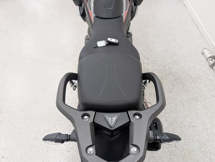 2026 Triumph TIGER 1200 GT PRO ALPINE SNOWDONIA WHITE