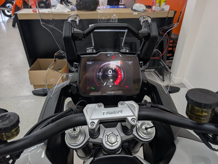 2026 Triumph TIGER 1200 GT PRO ALPINE SNOWDONIA WHITE