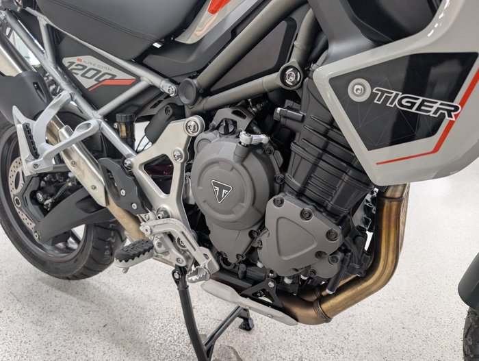 2026 Triumph TIGER 1200 GT PRO ALPINE SNOWDONIA WHITE