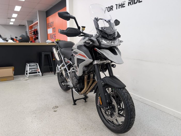2026 Triumph TIGER 1200 GT PRO ALPINE SNOWDONIA WHITE