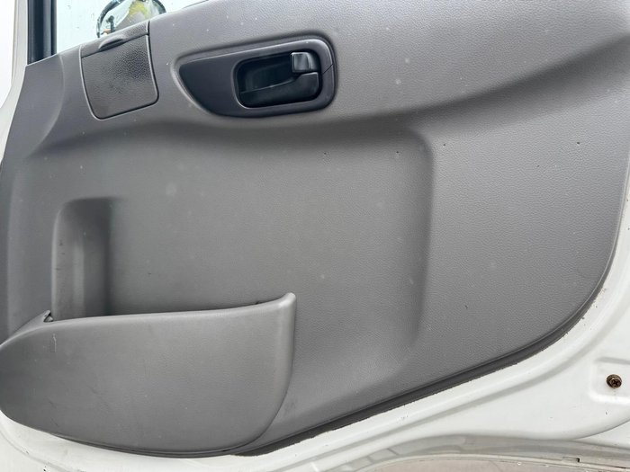 2012 UD Pk PK 17 280 WHITE