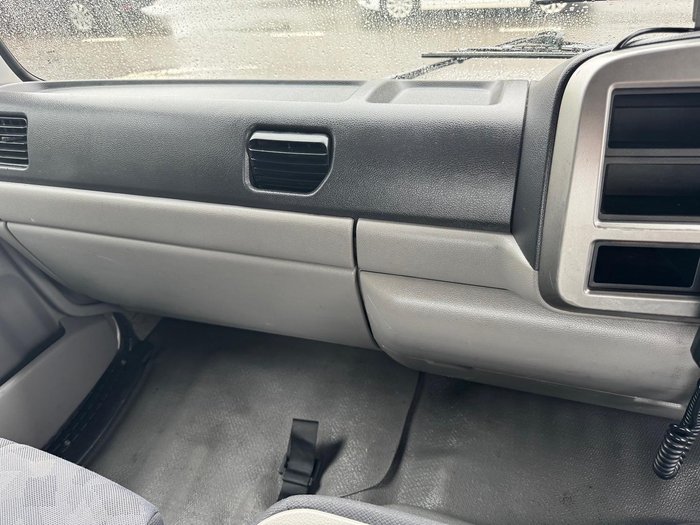 2012 UD Pk PK 17 280 WHITE