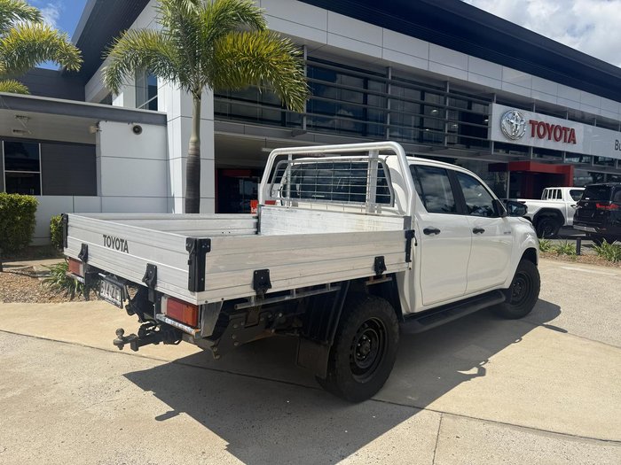 2019 Toyota Hilux SR
