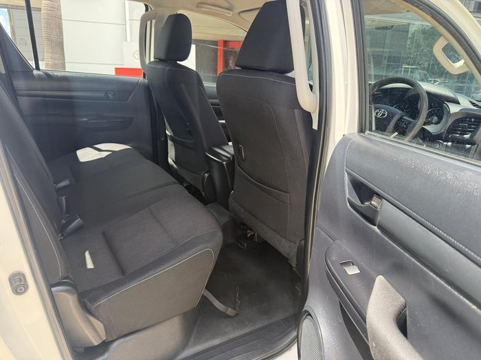 2019 Toyota Hilux SR