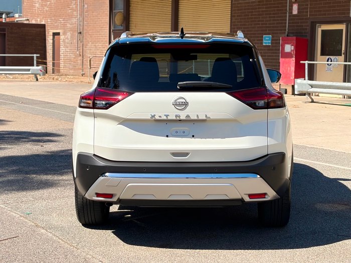 2025 Nissan X-TRAIL Ti-L