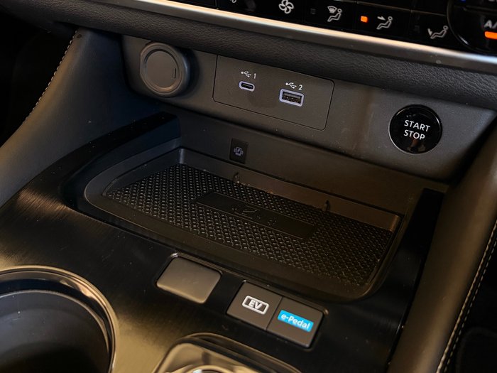 2025 Nissan X-TRAIL ST-L e-POWER