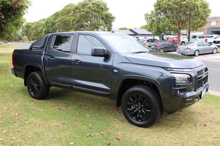 2025 Mitsubishi Triton GLX-R