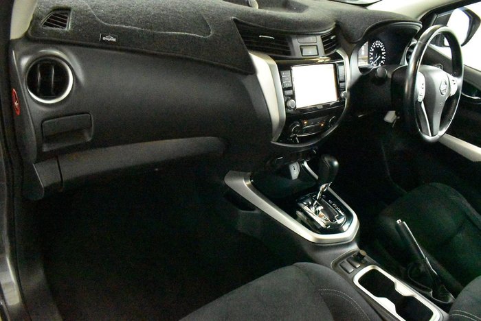 2019 Nissan Navara ST