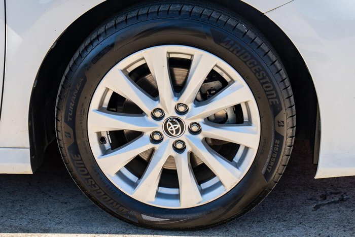 2020 Toyota Camry Ascent AXVH71R Glacier White