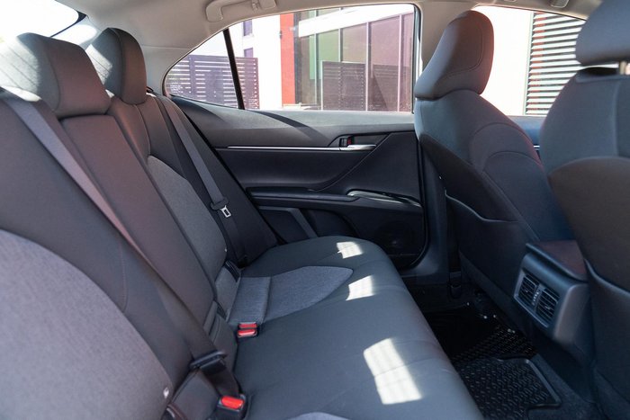 2020 Toyota Camry Ascent AXVH71R Glacier White