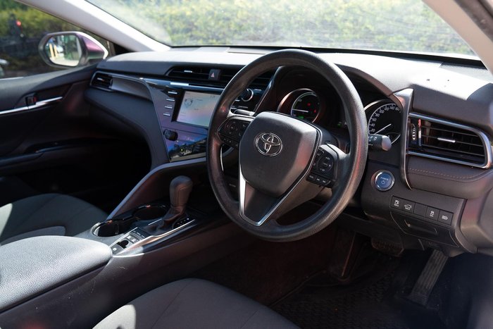 2020 Toyota Camry Ascent AXVH71R Glacier White