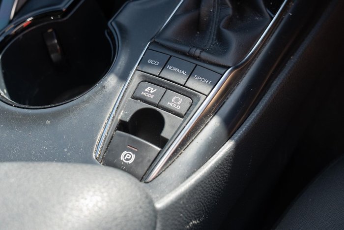 2020 Toyota Camry Ascent AXVH71R Glacier White