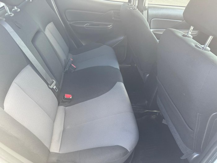 2021 Mitsubishi Triton GLX