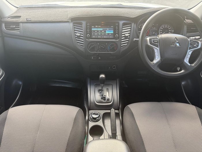 2021 Mitsubishi Triton GLX