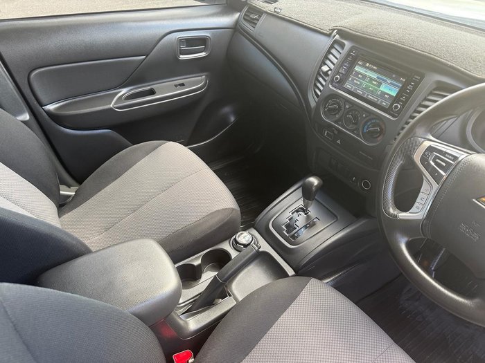 2021 Mitsubishi Triton GLX