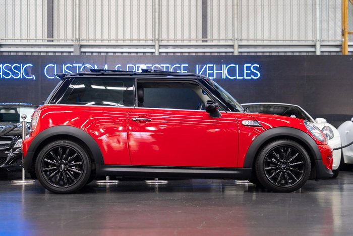 2012 MINI Hatch Cooper S R56 LCI Chilli Red
