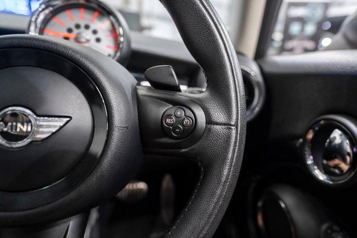 2012 MINI Hatch Cooper S R56 LCI Chilli Red