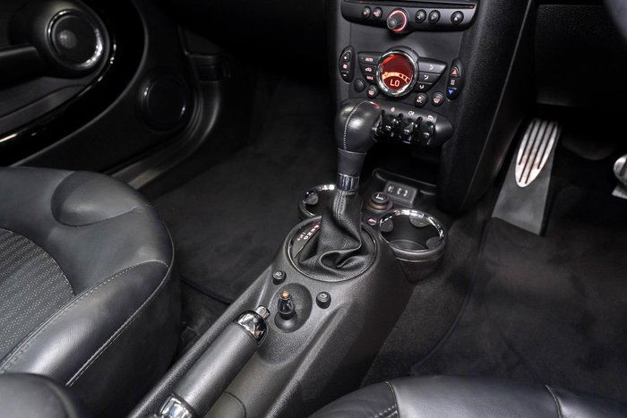 2012 MINI Hatch Cooper S R56 LCI Chilli Red