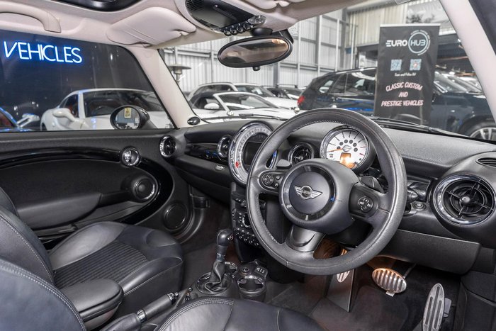 2012 MINI Hatch Cooper S R56 LCI Chilli Red