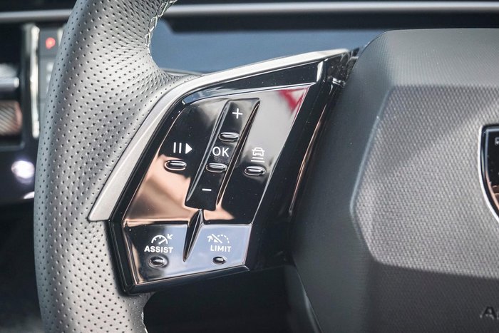 2025 Peugeot 3008 GT Premium Hybrid