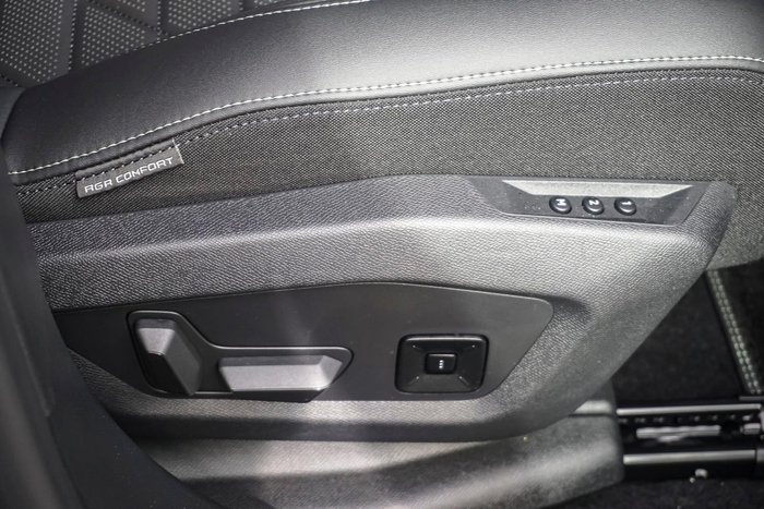 2025 Peugeot 3008 GT Premium Hybrid