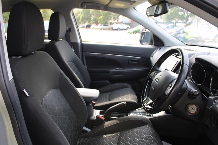 2022 Mitsubishi ASX ES