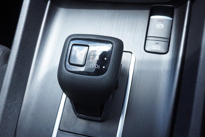 2025 Nissan QASHQAI ST-L