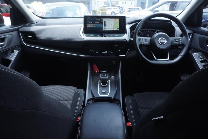 2025 Nissan QASHQAI ST-L