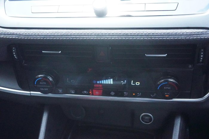 2025 Nissan QASHQAI ST-L