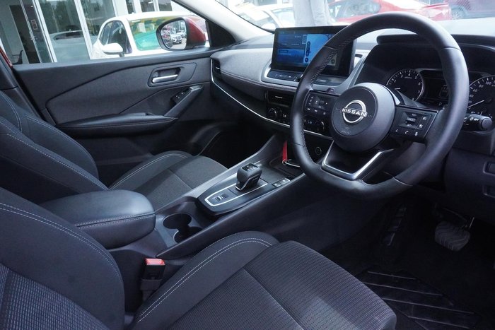 2025 Nissan QASHQAI ST-L