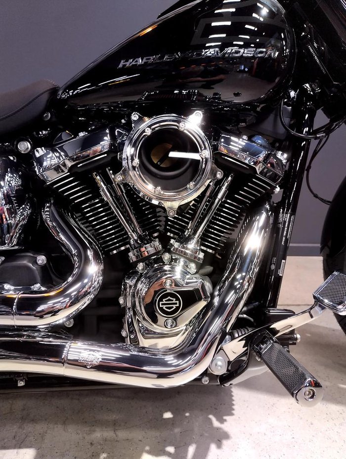 2025 Harley-Davidson Breakout 117 (FXBR) Softail Black