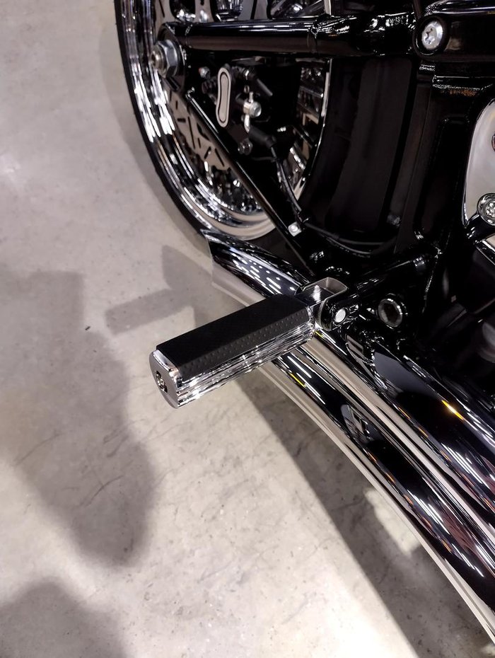 2025 Harley-Davidson Breakout 117 (FXBR) Softail Black