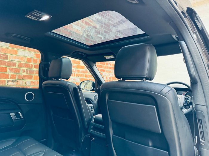 2019 Land Rover Discovery SD6 SE Series 5 MY20 4X4 Dual Range Black