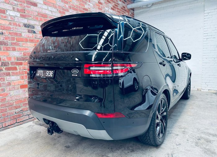 2019 Land Rover Discovery SD6 SE Series 5 MY20 4X4 Dual Range Black