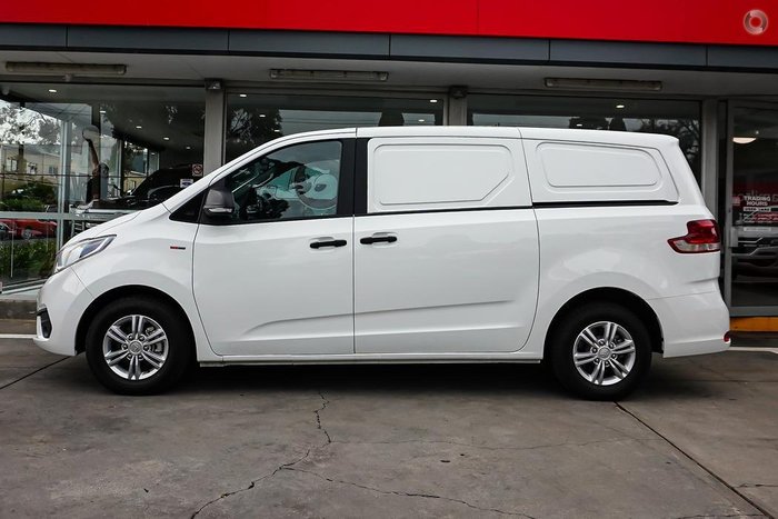 2023 LDV G10 +