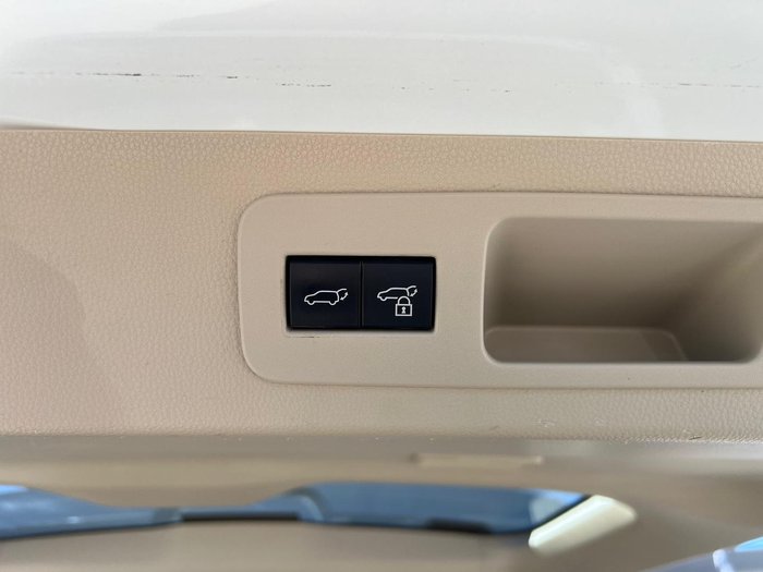 2022 Toyota Landcruiser Sahara ZX