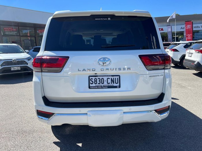 2022 Toyota Landcruiser Sahara ZX